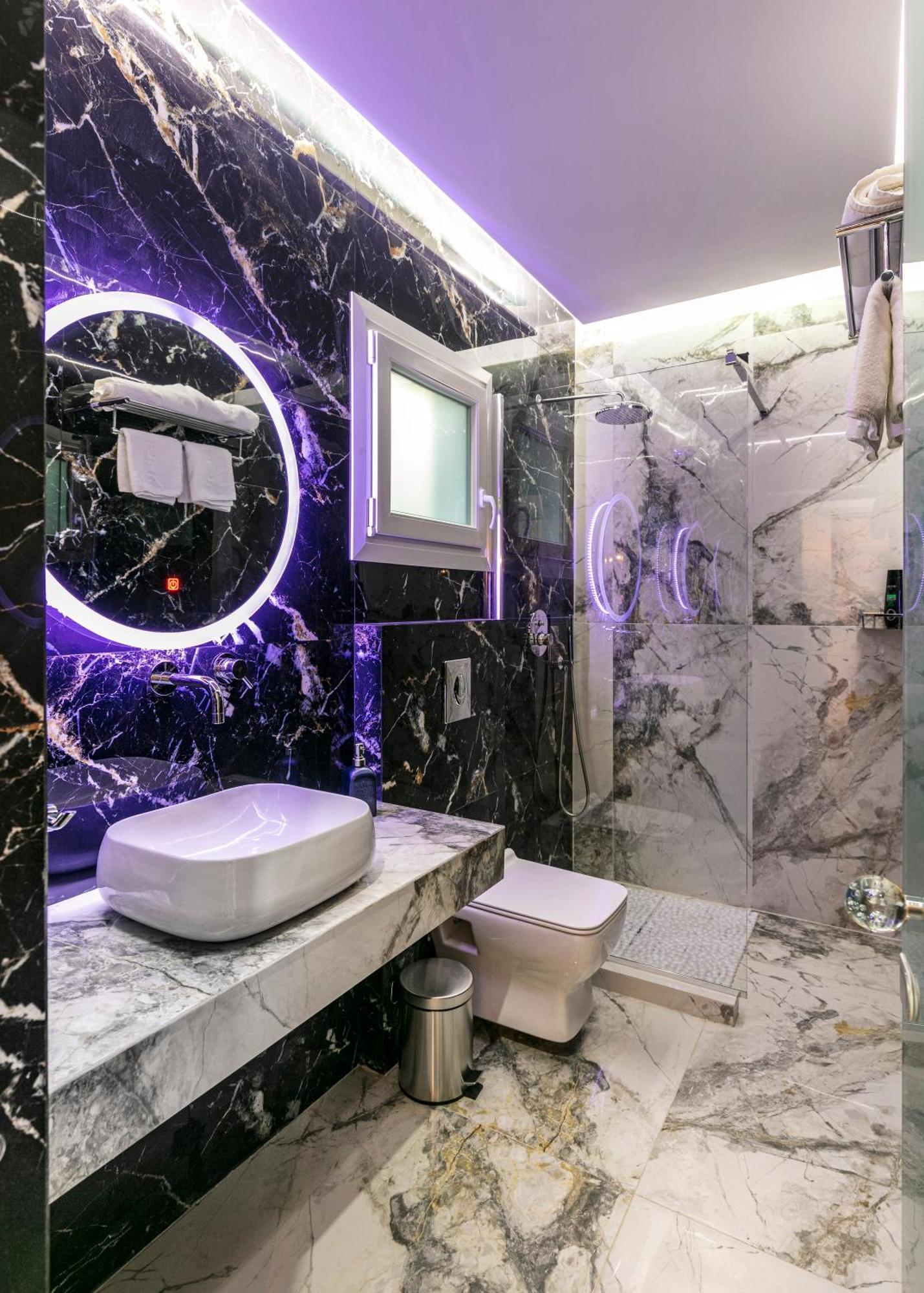 Jacuzzi Deluxe Villa Скала Сотирос Екстериор снимка